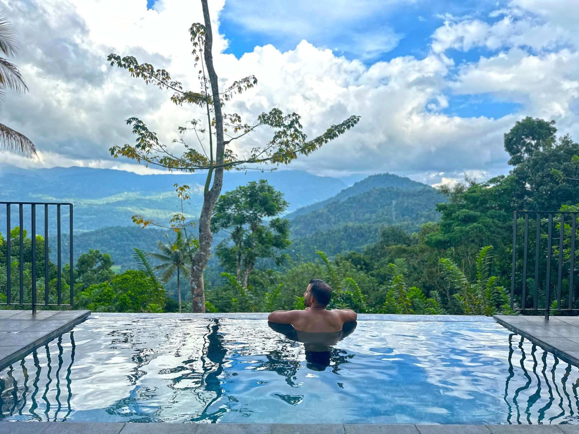 Aarunya Nature Resort - Kandy Extérieur photo